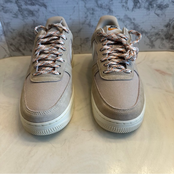 Nike Air Force 1 - Picture 5 of 10